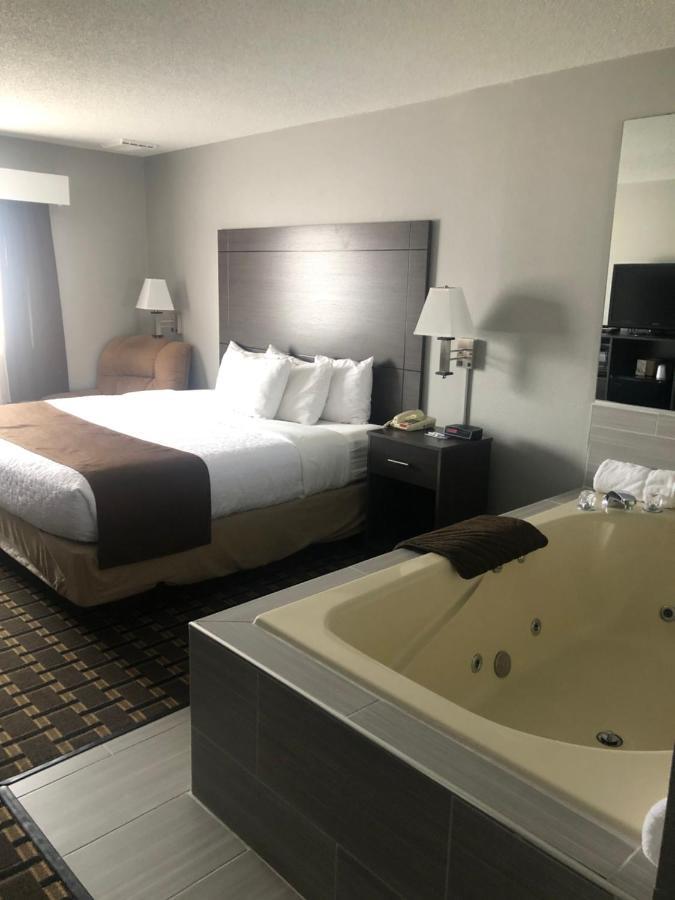 Adams Inn And Suites Exteriör bild